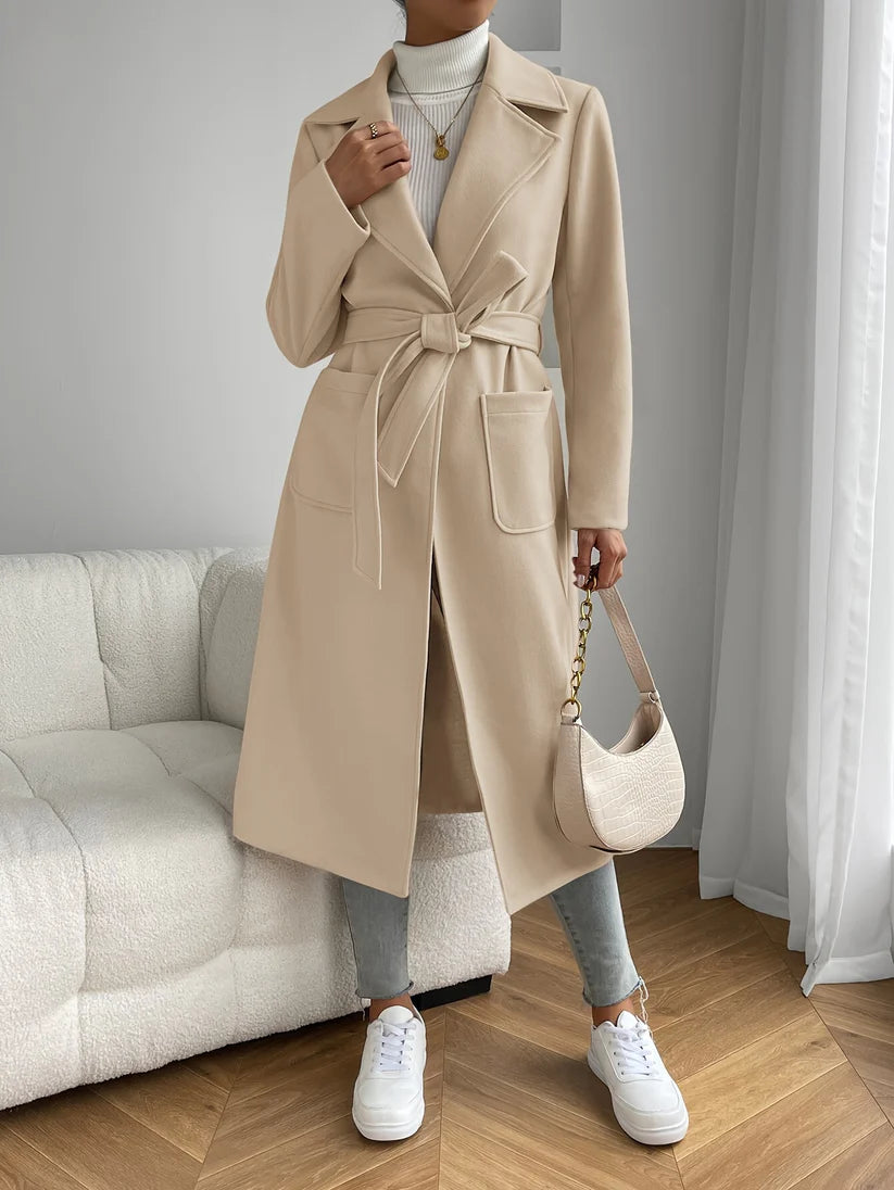 Eleganter Trenchcoat mit aufgesetzten Taschen, langer Länge und Uni-Farbe sowie langen Ärmeln für Damen | Perfekt für den Alltag