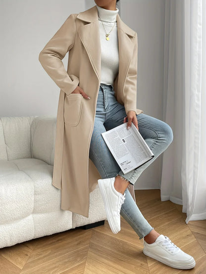 Eleganter Trenchcoat mit aufgesetzten Taschen, langer Länge und Uni-Farbe sowie langen Ärmeln für Damen | Perfekt für den Alltag