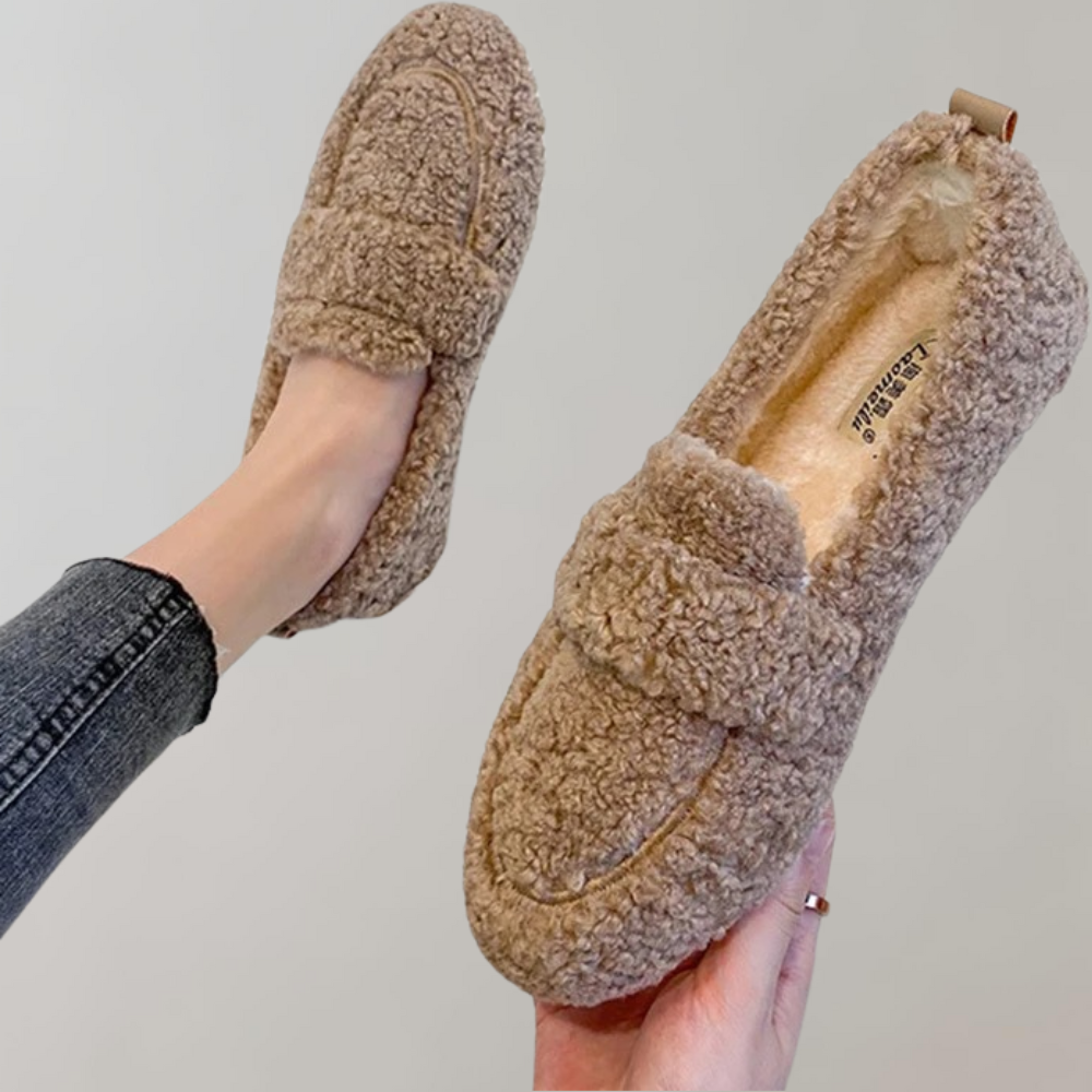 Elyn - Weicher Plüsch-Slipper für Damen